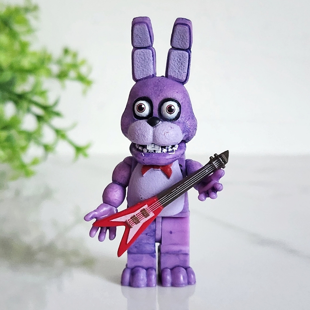 🎸 McFarlane Five Nights at Freddy’s Bonnie Figure Show Stage 2.75"